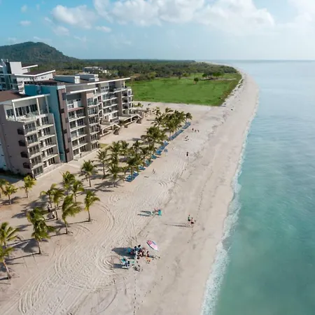Playa Caracol Residences